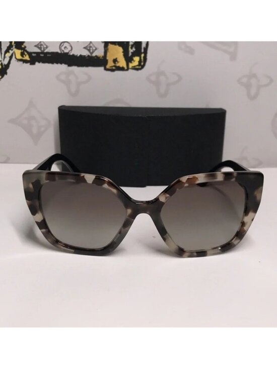 New Authentic Prada SPR 24X UAO-0A7 Women’s Sunglasses – Leopard Print main image 4
